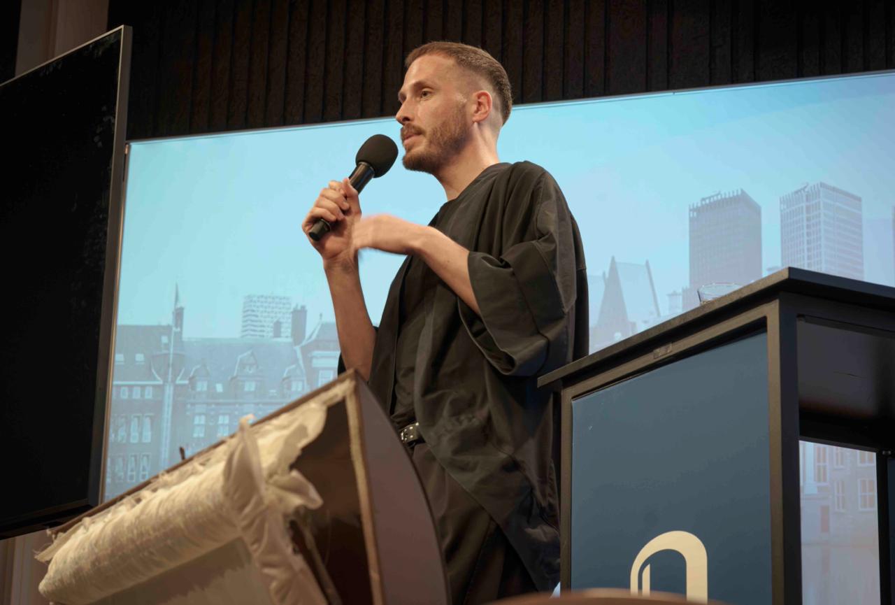 Mannus presenteert zikos 2026